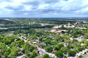 1710 Holly St, Austin, TX 78702 - Photo 21