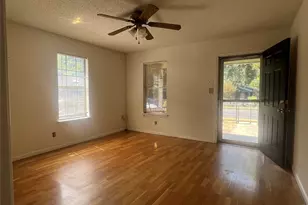 1710 Holly St, Austin, TX 78702 - Photo 7