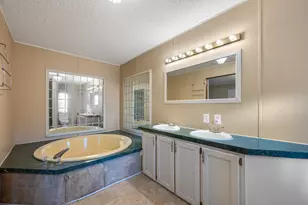 258 Quail Ridge Dr, Kyle, TX 78640 - Photo 17