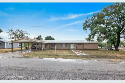 1205 W Haynie Street, Llano, TX 78643 - Photo 1