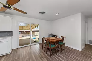 1205 W Haynie St, Llano, TX 78643 - Photo 9