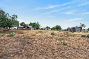 1205 W Haynie St, Llano, TX 78643 - Photo 33