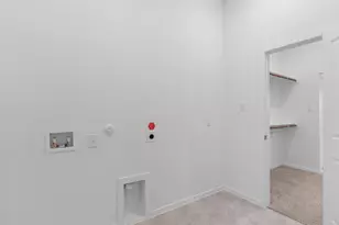 13821 Tucker Hedge Pass, Elgin, TX 78621 - Photo 15