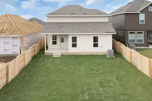 13821 Tucker Hedge Pass, Elgin, TX 78621 - Photo 23