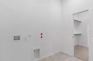 13821 Tucker Hedge Pass, Elgin, TX 78621 - Photo 15