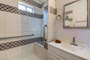 743 S Blanco Street S, Lockhart, TX 78644 - Photo 7