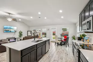 1909 Omaha Dr, Lago Vista, TX 78645 - Photo 11