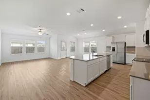 705 Bluejack Wy, Hutto, TX 78634 - Photo 15
