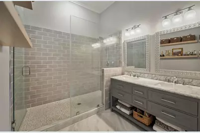 539 Elm Street, New Ulm, TX 78950 - Photo 11