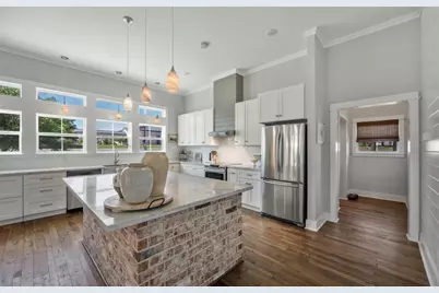 539 Elm Street, New Ulm, TX 78950 - Photo 5