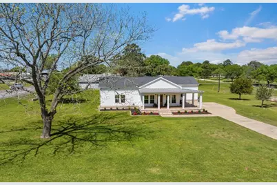 539 Elm Street, New Ulm, TX 78950 - Photo 21