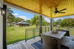 539 Elm St, New Ulm, TX 78950 - Photo 19