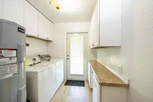 1229 State Hwy 304 Hwy, Gonzales, TX 78629 - Photo 25