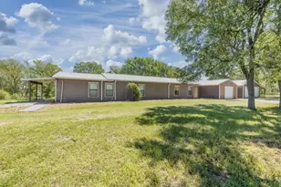 1229 State Hwy 304 Hwy, Gonzales, TX 78629 - Photo 33