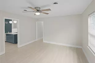 3206 Goodwin Ave, Austin, TX 78702 - Photo 13