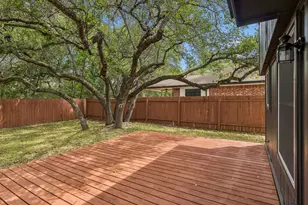 8921 Corran Ferry Dr, Austin, TX 78749 - Photo 35