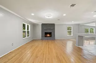 210 Highcrest Dr, Granite Shoals, TX 78654 - Photo 5