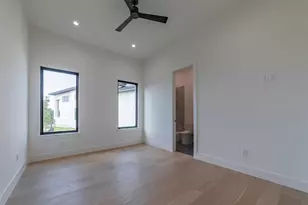105 Manciano, Horseshoe Bay, TX 78657 - Photo 23