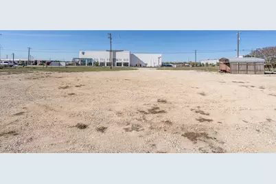 136 County Road 214, Liberty Hill, TX 78642 - Photo 3