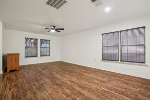 7658 Marble Ridge Dr, Austin, TX 78747 - Photo 7