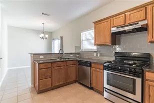 5625 Signal Point, Austin, TX 78724 - Photo 5