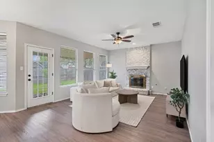 11306 Avering Ln, Austin, TX 78754 - Photo 9