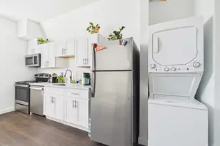 1010 W 26th St, Austin, TX 78705 - Photo 5