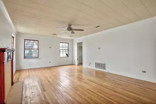 921 W 5th St, Taylor, TX 76574 - Photo 3