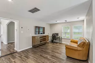 205 Morningside Cir, Hutto, TX 78634 - Photo 23