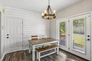 205 Morningside Cir, Hutto, TX 78634 - Photo 9