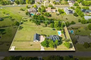 205 Morningside Cir, Hutto, TX 78634 - Photo 1