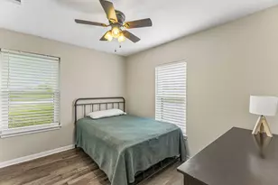 205 Morningside Cir, Hutto, TX 78634 - Photo 21