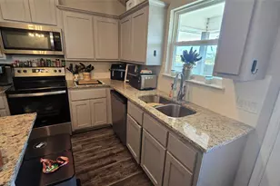 129 Elmer Ave, Burnet, TX 78611 - Photo 7