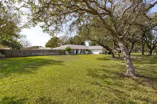 104 Highview Rd, Georgetown, TX 78628 - Photo 13