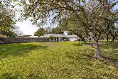 104 Highview Road, Georgetown, TX 78628 - Photo 5