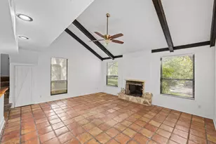 10 Townhouse Cir, Wimberley, TX 78676 - Photo 5