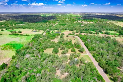499 Hidden Oaks Drive, Elgin, TX 78621 - Photo 33