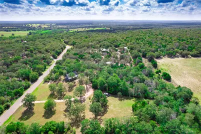499 Hidden Oaks Drive, Elgin, TX 78621 - Photo 37