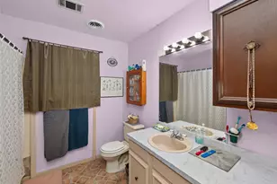 499 Hidden Oaks Dr, Elgin, TX 78621 - Photo 15