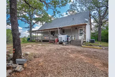 499 Hidden Oaks Drive, Elgin, TX 78621 - Photo 3