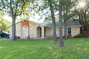 2107 Emerald Isle Dr, Leander, TX 78641 - Photo 1