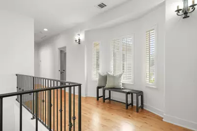 1406 Mohle Drive, Austin, TX 78703 - Photo 9