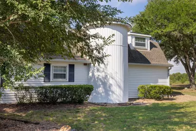 1713 Woody Lane, Sealy, TX 77474 - Photo 9