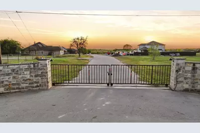 7758 Newman Boulevard, Kyle, TX 78640 - Photo 19