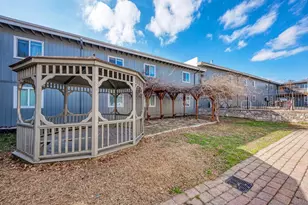 2401 Manor St Rd, Austin, TX 78722 - Photo 17