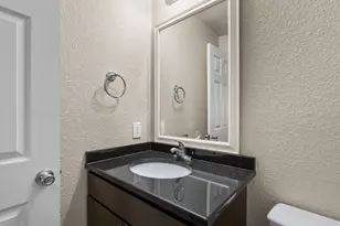 8601 Putnam Dr, Austin, TX 78757 - Photo 13