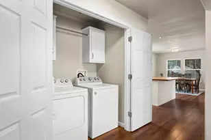 8601 Putnam Dr, Austin, TX 78757 - Photo 13