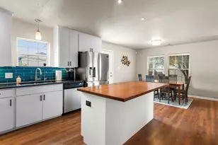 8601 Putnam Dr, Austin, TX 78757 - Photo 9