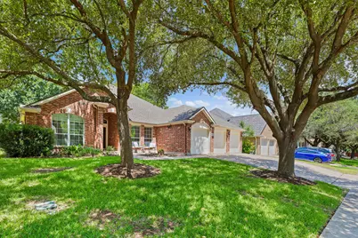 1870 Paradise Ridge Drive, Round Rock, TX 78665 - Photo 3