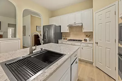 1870 Paradise Ridge Drive, Round Rock, TX 78665 - Photo 13